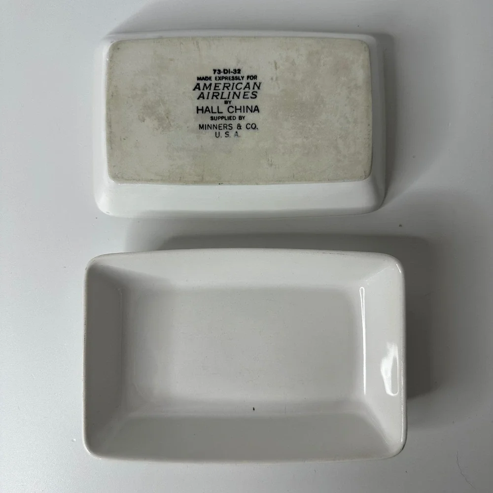 2 American Airlines Hall China Individual Casserole‎ Dishes 73-DI-32 USA Vintage